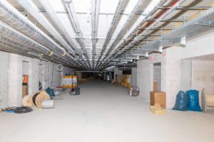 Baustellenbesuch der Technischen Gebäudeausrüstung der Seidl & Partner Gesamtplanung GmbH während der Ausbauarbeiten in der Dr.-Gessler-Straße 8 in Regensburg beim Projekt OTTO8.