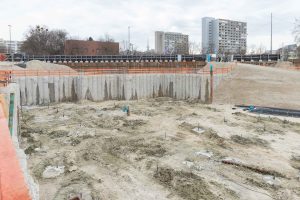 In der Hanauerstraße in München entsteht derzeit das spannende Projekt "HannaH" mit einer beeindruckenden Baugrube.