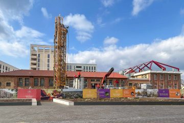 Unsere Kolleg:innen der Abteilung Tragwerksplanung und der Technischen Gebäudeausrüstung sowie der Bauphysik der Seidl & Partner Gesamtplanung GmbH freuen sich nach längerer spannender Planungsphase mit Schwerpunkt auf „Bauen im Bestand“ über den Rohbaustart an der zukünftigen Markthalle.