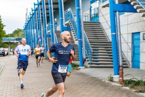Dieses Jahr fand der 12. REWAG-Firmenlauf auf dem Gelände der Donau-Arena statt. Die Strecke verlief für unsere motivierten Kolleginnen und Kollegen der Seidl & Partner Gesamtplanung GmbH von der @dasstadtwerk.regensburg entlang der Donau in Richtung Westen und am Wendepunkt in der Paarstraße wieder zurück.