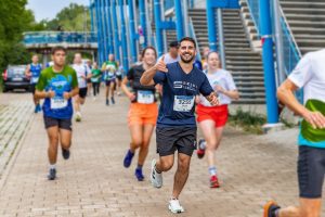 Dieses Jahr fand der 12. REWAG-Firmenlauf auf dem Gelände der Donau-Arena statt. Die Strecke verlief für unsere motivierten Kolleginnen und Kollegen der Seidl & Partner Gesamtplanung GmbH von der @dasstadtwerk.regensburg entlang der Donau in Richtung Westen und am Wendepunkt in der Paarstraße wieder zurück.